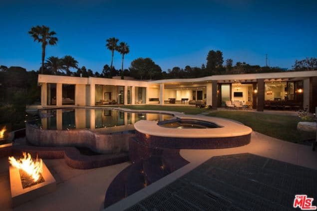 Después de varios meses, Justin Bieber logró rentar esta mansión en Beverly Hills, California.