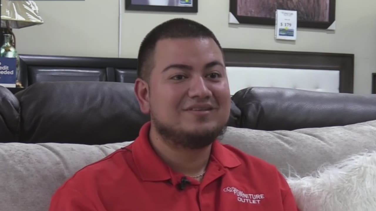 Varios clientes se quejaron de que esta agencia de autos en Fort Worth los estafó
