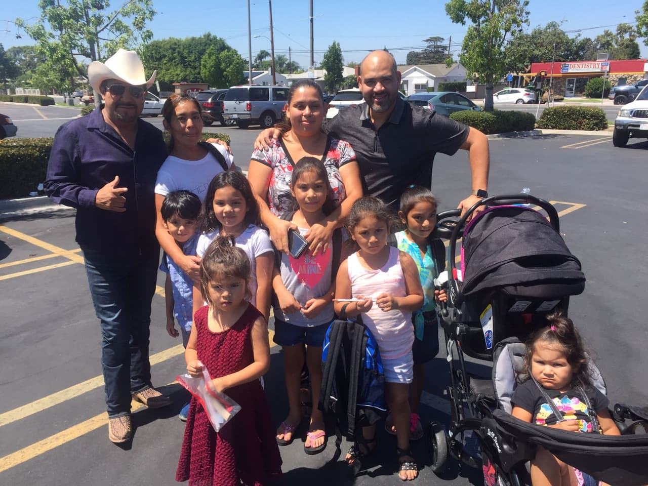 'El Bueno, La Mala y El Feo' no dejan de premiar a los niños en el regreso a clases.