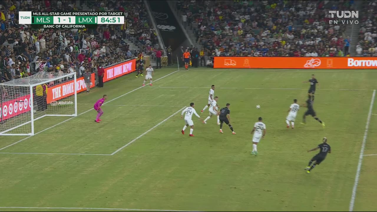 ¡Dos oportunidades de la MLS y Pepi las deja pasar ante Liga MX!