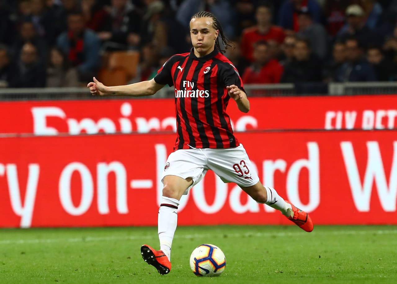 El uruguayo Diego Laxalt podría finalizar su paso en el A.C. Milan para jugar en Rusia con el campeón Zenit.