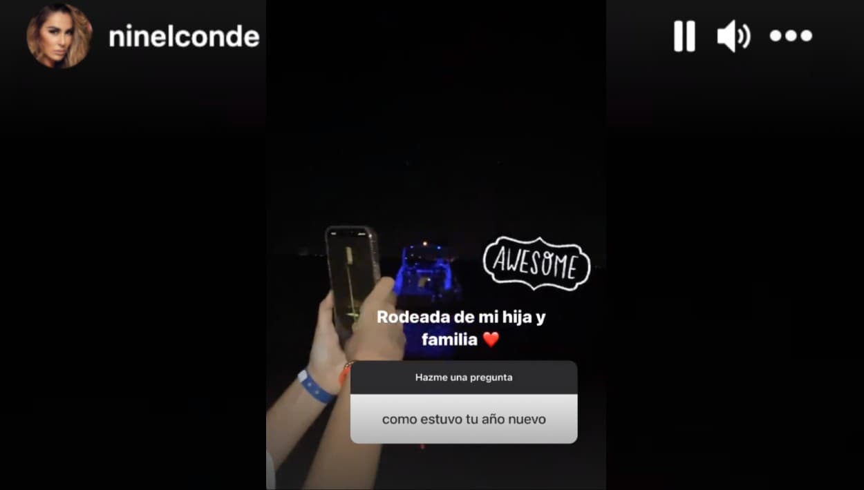 La artista de 43 años abundó y contó que recibió el 2021 de una forma maravillosa, junto a su "familia" y 
<b><a href="https://www.univision.com/famosos/sofia-telch-hija-ninel-conde-culpa-prensa-escuela-decian-fea-fotos">su hija Sofía Telch</a></b>.