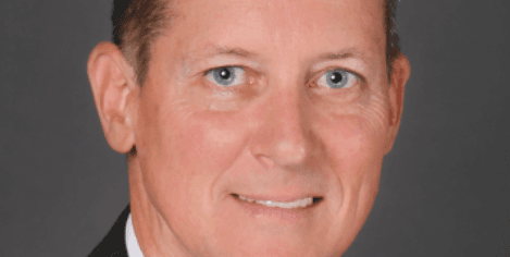 Concejal de suburbio en Austin llama “sanguijuelas” a maestros que piden retrasar el regreso a clases