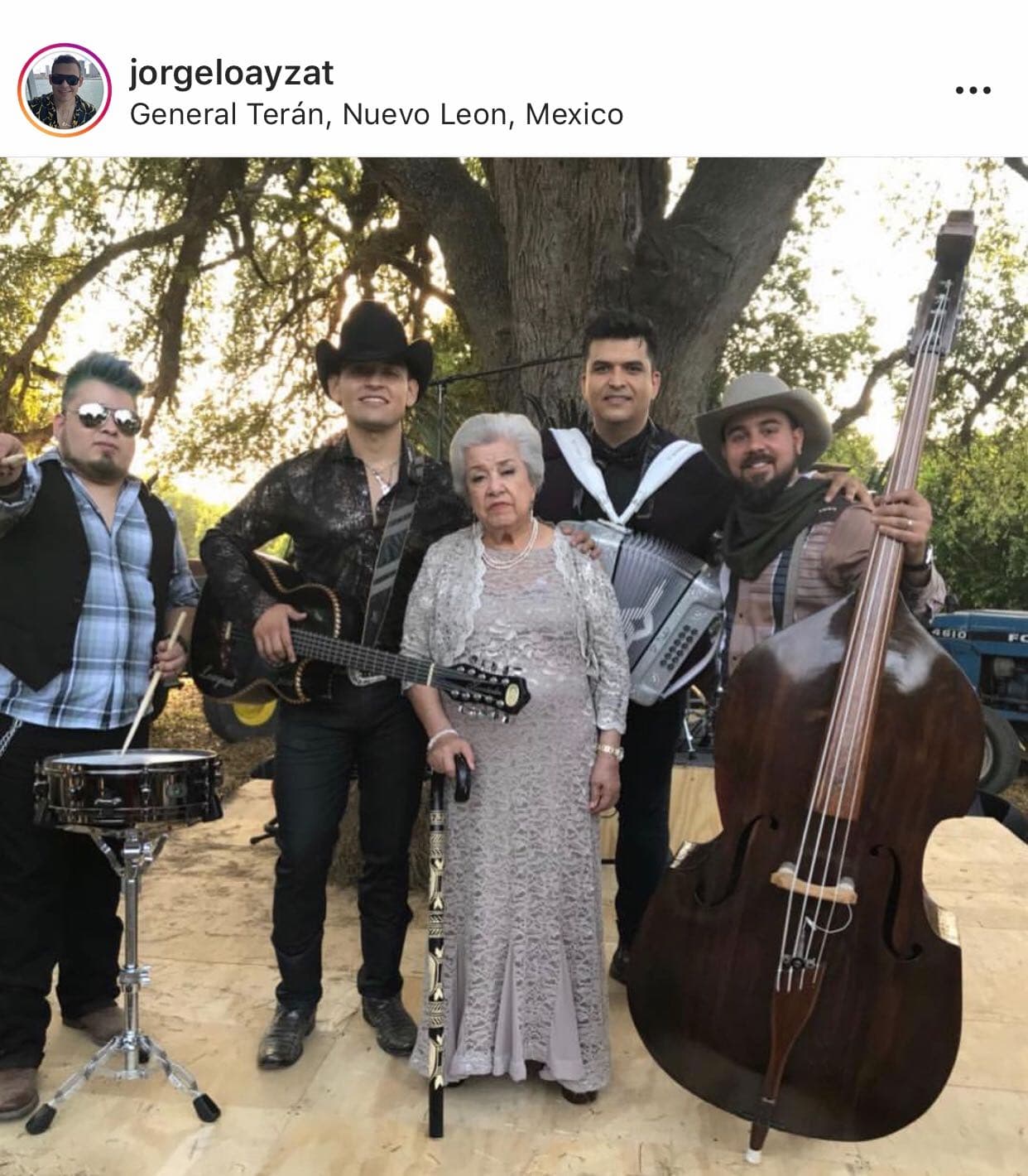 Su nieto Jorge fue quien le informó a doña Irma que habían sido nominados al Latin GRAMMY. En la cuenta de 
<b><a href="https://www.facebook.com/Buyuchek/videos/2440434959578652/" target="_blank">Facebook del grupo</a></b> se puede constatar el momento.