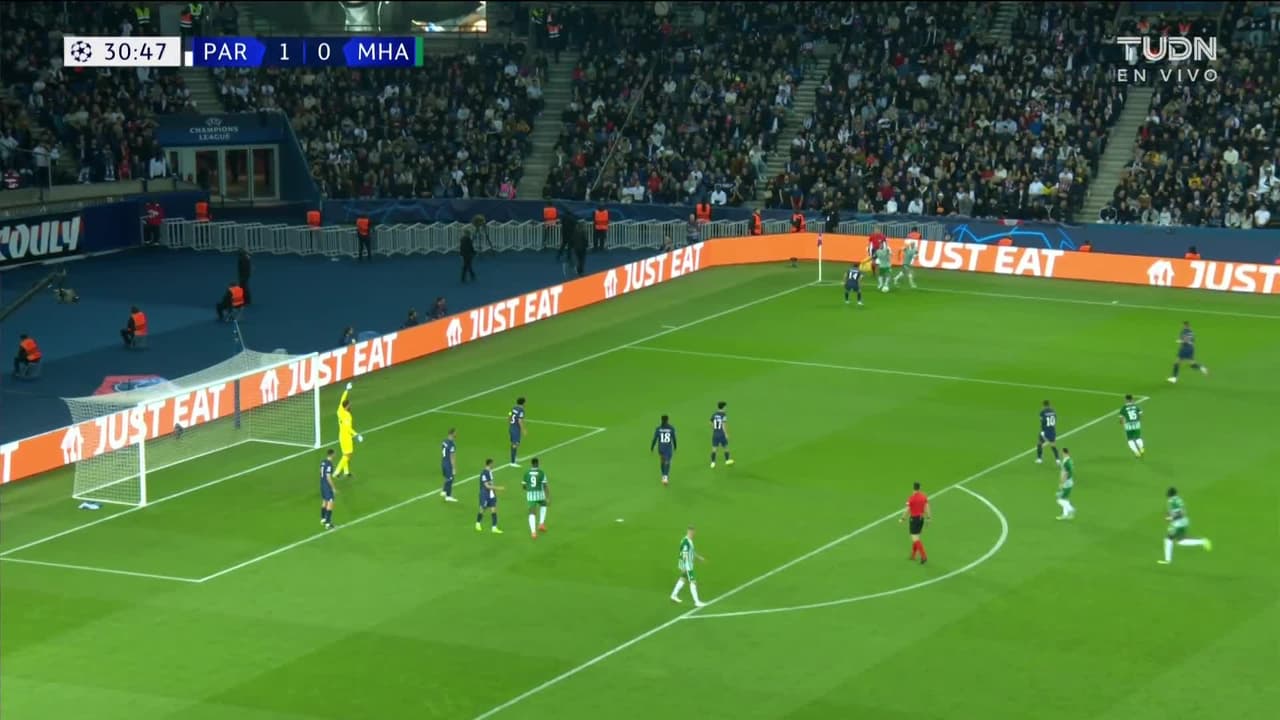 ¡GOL!  anota para Paris Saint-Germain. Kylian Mbappé