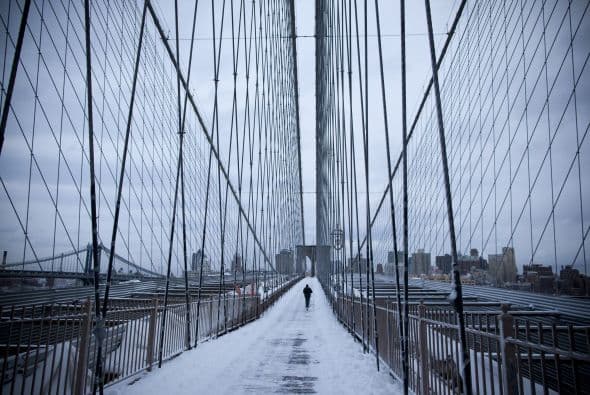 Es mundialmente conocido por sus cables de acero entrelazados, pues fue el primero que se construyó con esta técnica.