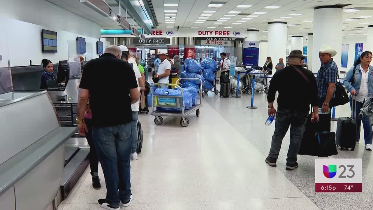 Es importante escanear en los puntos indicados en el aeropuerto los códigos de barras que dan acceso a la aduana cubana, documento que si no es diligenciado no se puede entrar a la isla.