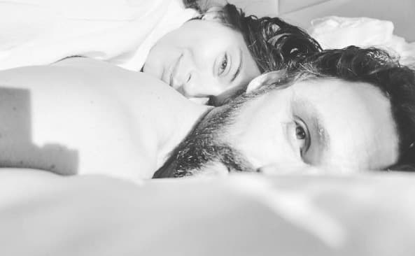 Ana Brenda Contreras, la también actriz y novia de Iván, no pudo dejar de comentar tan provocativa imagen.