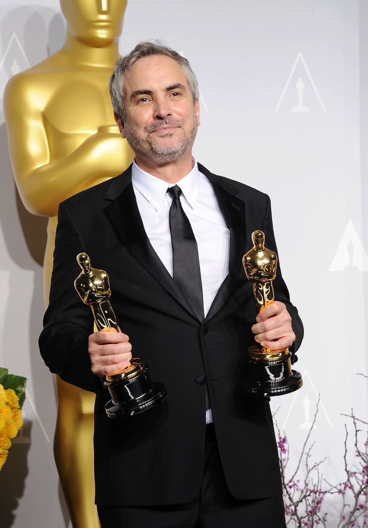 Alfonso Cuarón: Director-guionista-editor, mexicano, 6 nominaciones, 2 Oscar. Tres películas le han merecido seis nominaciones, dos por edición, dos por guión, una por dirección y una a mejor película: Y tu mamá también (2006), Children of Men (2006) y Gravity (2013), con esta última ganó los Oscar a mejor edición y mejor dirección.