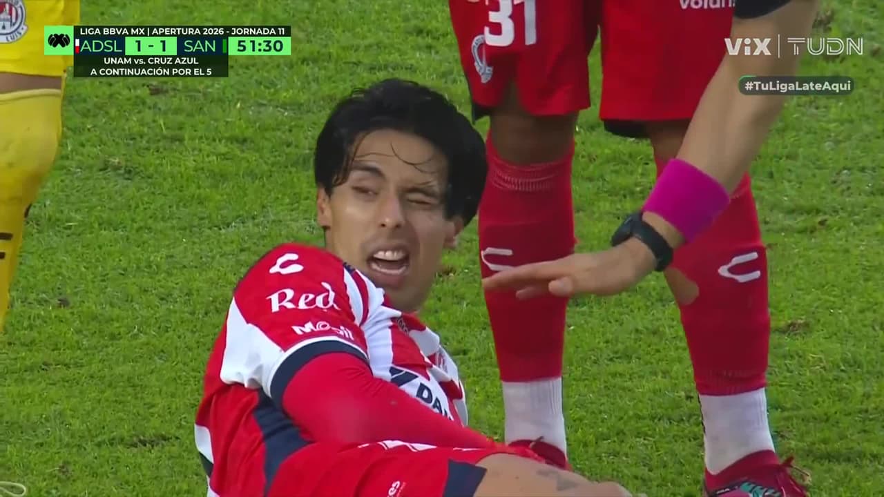 ¡Noquean a jugador tras un balonazo en el San Luis vs. Santos!