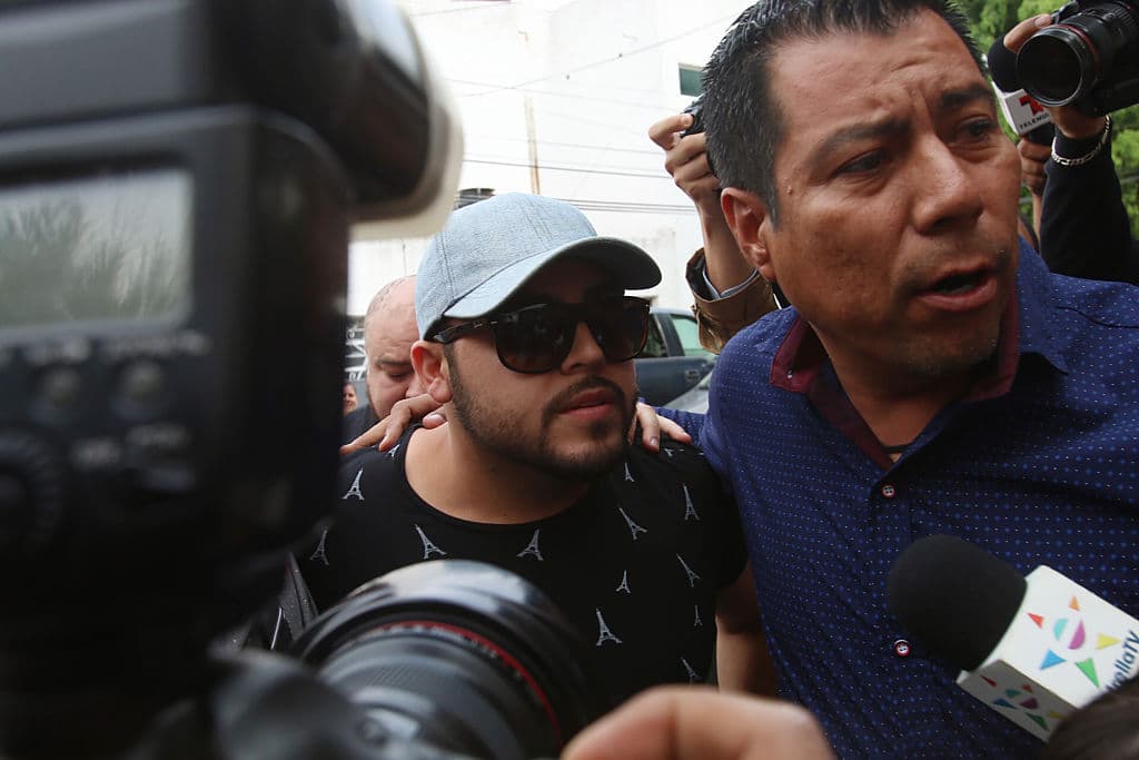 La canción del escándalo de Gerardo Ortiz avanza en las listas de popularidad
