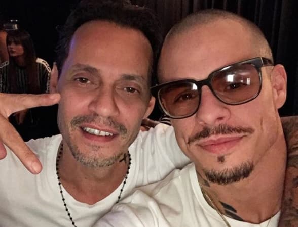 Marc Anthony estuvo casado con Jennifer Lopez y tras divorciarse del boricua, JLo inició una relación con el bailarín Casper Smart. Esto no ha sido impedimento para que Marc y Casper mantengan una excelente amistad.