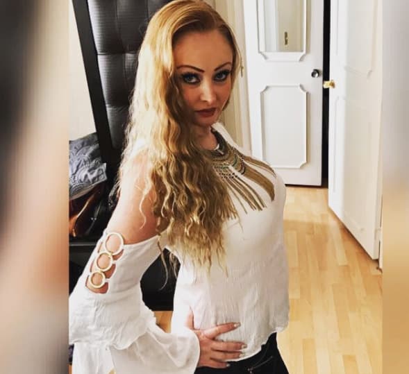 Así que ahora se enfoca en sacar adelante su clínica.