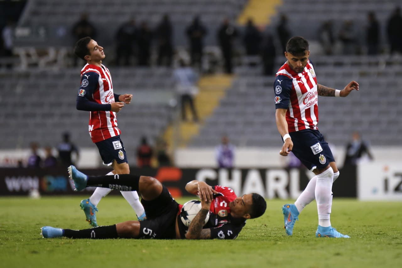 Con gol de último minuto el Atlas rescató un empate ante Chivas en el Clásico Tapatío.