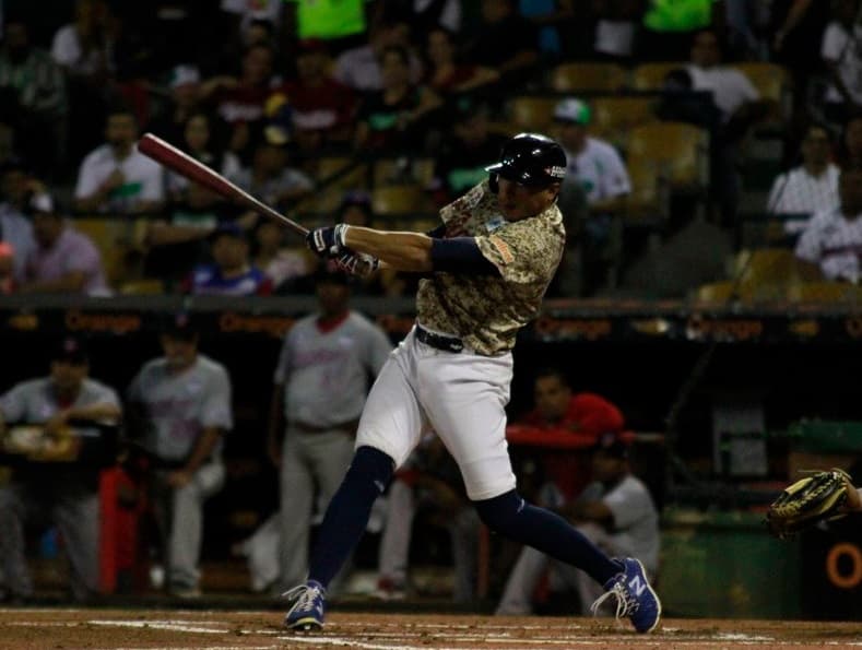 Venezuela le pega a los anfitriones en la Serie del Caribe