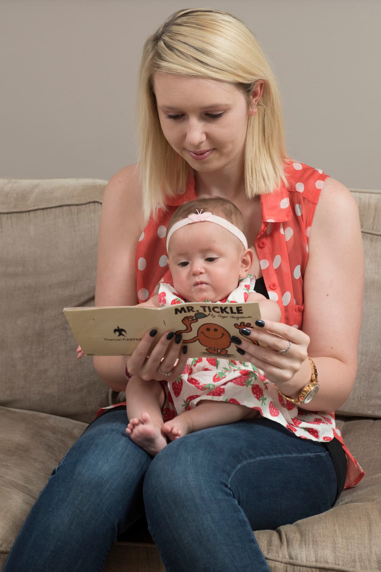 Vicki le agradece a ‘Mr. Tickle’ todo lo que hizo por ellas.