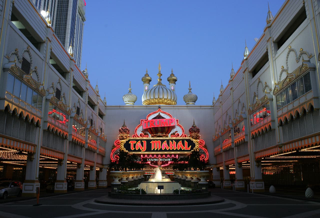 Cinco de los nueve casinos de Atlantic City están reabriendo al 25% de su capacidad. Tres se limitan a familiares y a los clientes leales.