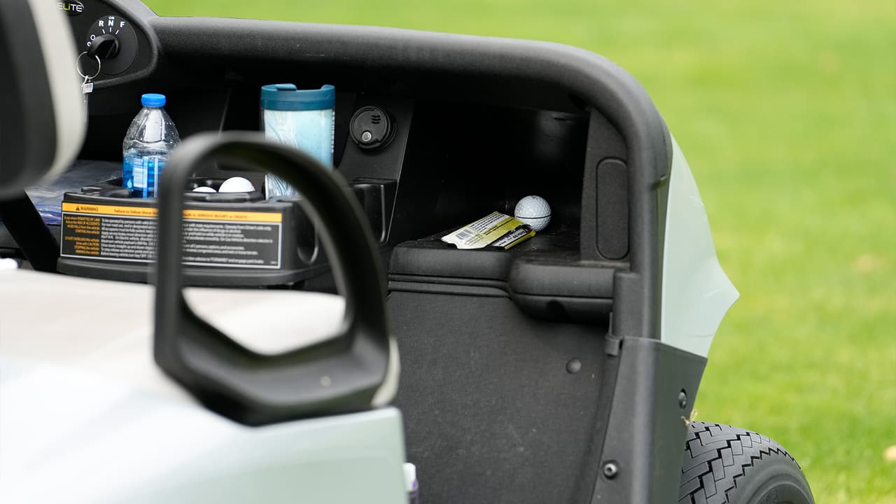 Muere niño de 7 años atropellado por un carrito de golf conducido por su hermano de 3 años 