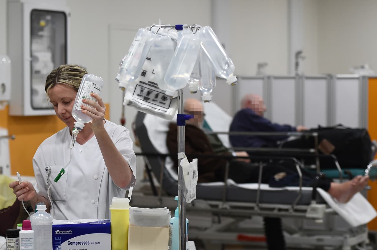 Cuando una farmacéutica gana la aprobación de un medicamento para una enfermedad rara, la compañía obtiene siete años de derechos exclusivos para el mercado.