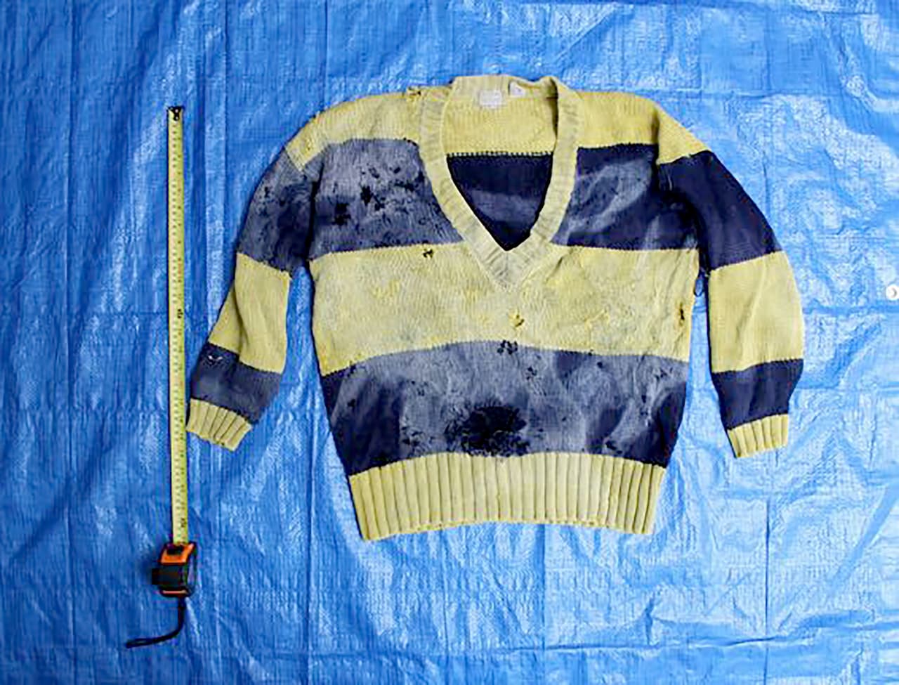 La Comisión Nacional de Derechos Humanos de México (CNDH) 
<a href="https://www.univision.com/noticias/desapariciones/164-fosas-clandestinas-en-casi-dos-anos-los-oscuros-hallazgos-que-se-multiplican-en-mexico">ha cuestionado las estadísticas oficiales</a>. Según estas entre enero de 2007 y septiembre de 2016 se descubrieron 855 fosas clandestinas y restos de 1,548 personas. El muestreo de la CNDH cuantificó un total de 1,143 fosas y restos de 3,230 personas en ese mismo período.