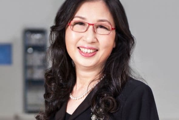 81.- SUN YAFANG: Es una exitosa ingeniera de nacionalidad china aclamada por su papel como presidenta del gigante de las telecomunicaciones Huawei.