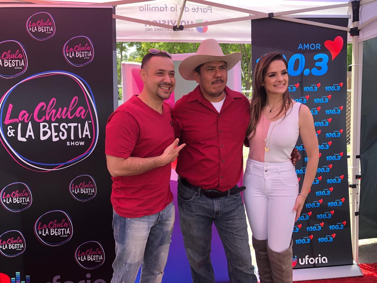 Con mucha paciencia, mucho cariño y amabilidad, María Esther y Pancho tuvieron solo sonrisas para sus seguidores.