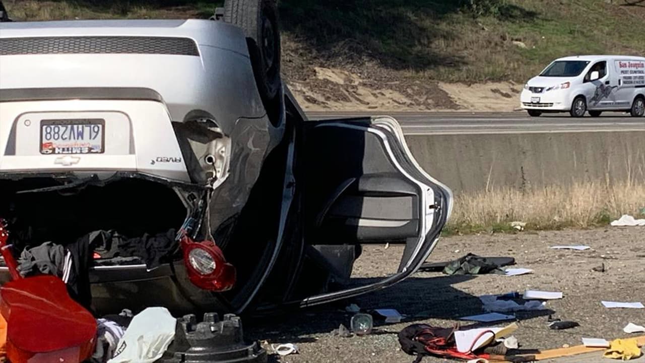 Conductor muere tras perder control del vehículo en la autopista 41 del condado de Fresno