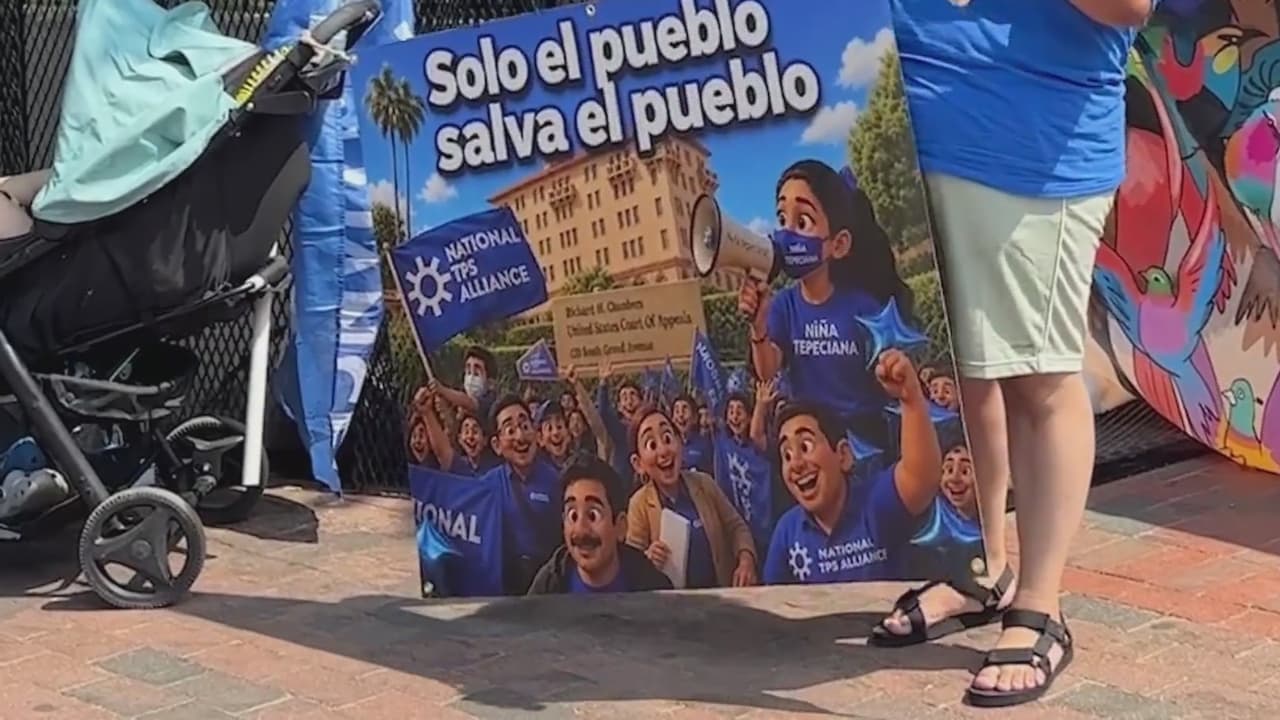 Beneficiaros del TPS se reúnen frente a la Casa Blanca para pedir una solución permanente al programa