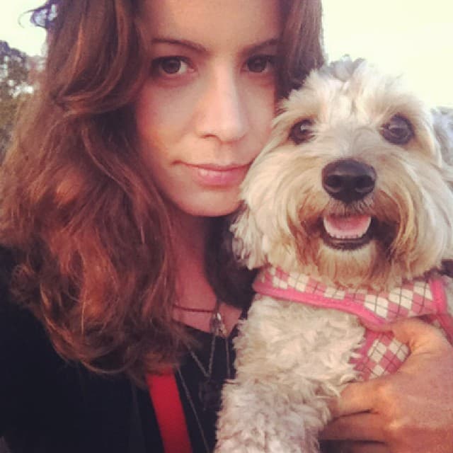 Además de ser actriz, Mollie Fitzgerald es directora y productora de cine, de acuerdo con el sitio 
<a href="https://www.imdb.com/name/nm4386569/bio?ref_=nmbio_ql_1" target="_blank">IMDb</a>. Gran parte de su trabajo ha sido en películas de bajo presupuesto.