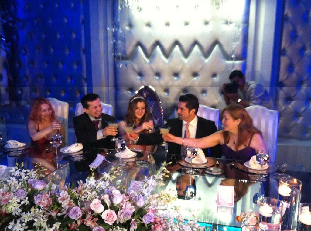 El tiempo pasó y lograron arreglar sus diferencias a tal punto que Arturo tiene una excelente relación con Cruz Martínez, actual marido de Alicia.