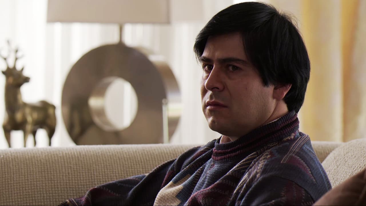 When they found out about what had happened, the
<b>Avendaño Brothers</b>,
<b><a href="http://www.univision.com/series/el-chapo/rolf-petersen-interpreta-a-ramon-avendano-en-el-chapo">Ramón</a></b> and
<b><a href="http://www.univision.com/series/el-chapo/hernan-romo-es-benjamin-avendano-en-el-chapo">Benjamín</a></b>, were certain that he would seek them out to settle scores.