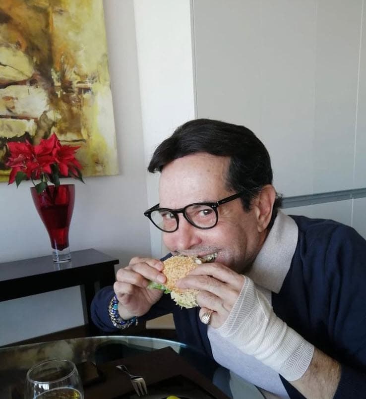 "Yo apliqué […] Me dijo una amiga: 'Mira, escríbeles aquí y luego ya te dicen', entonces así me llegó la cita, pero del jueves me llegó para el sábado, o sea, el viernes tuve que arreglar todo, me fui para Miami y la verdad me impresionó muchísimo porque 
<b>no me imaginé y la verdad estoy muy contento</b>", contó a 'Ventaneando' el pasado 26 de enero.
<br>