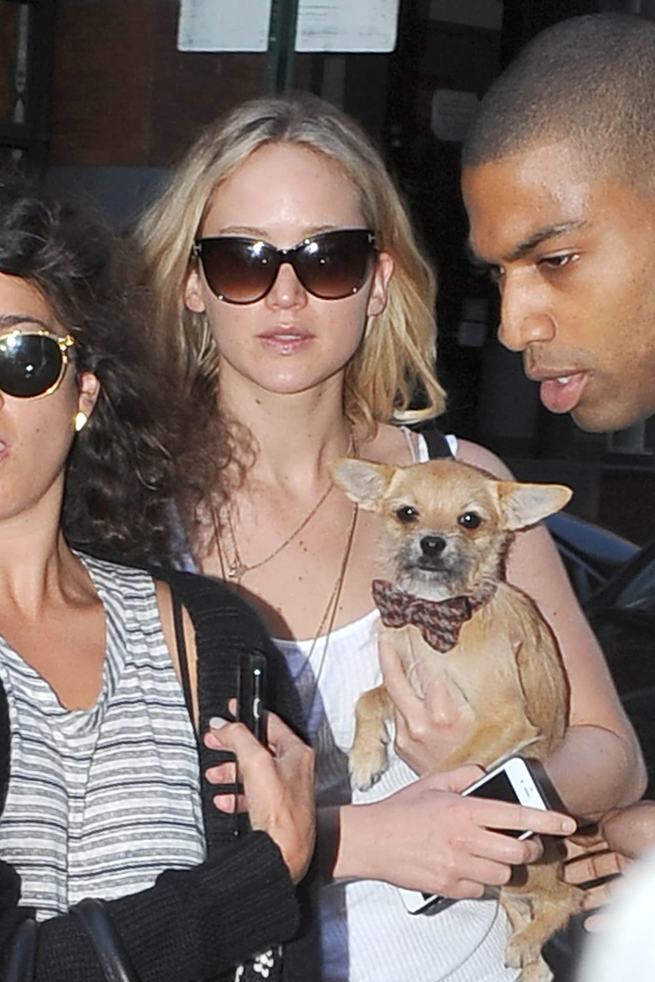 Mientras tanto, en sus brazos, Pippi se veía tranquilo.