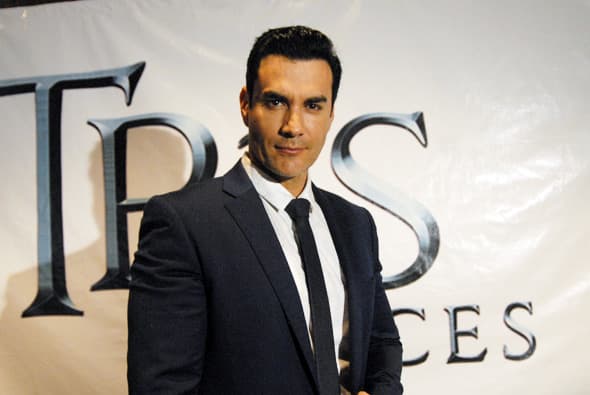 El actor está feliz porque "Ramiro" es un personaje muy especial en su carrera por ser un hombre que lucha por un amor que es mal visto por su padre.