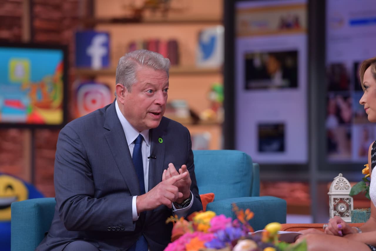 Sobre las críticas que recibió su primer documental, realizado 10 años atrás; Al Gore dijo que prefiere no tomárselo personal ya que el mensaje es muy fuerte.