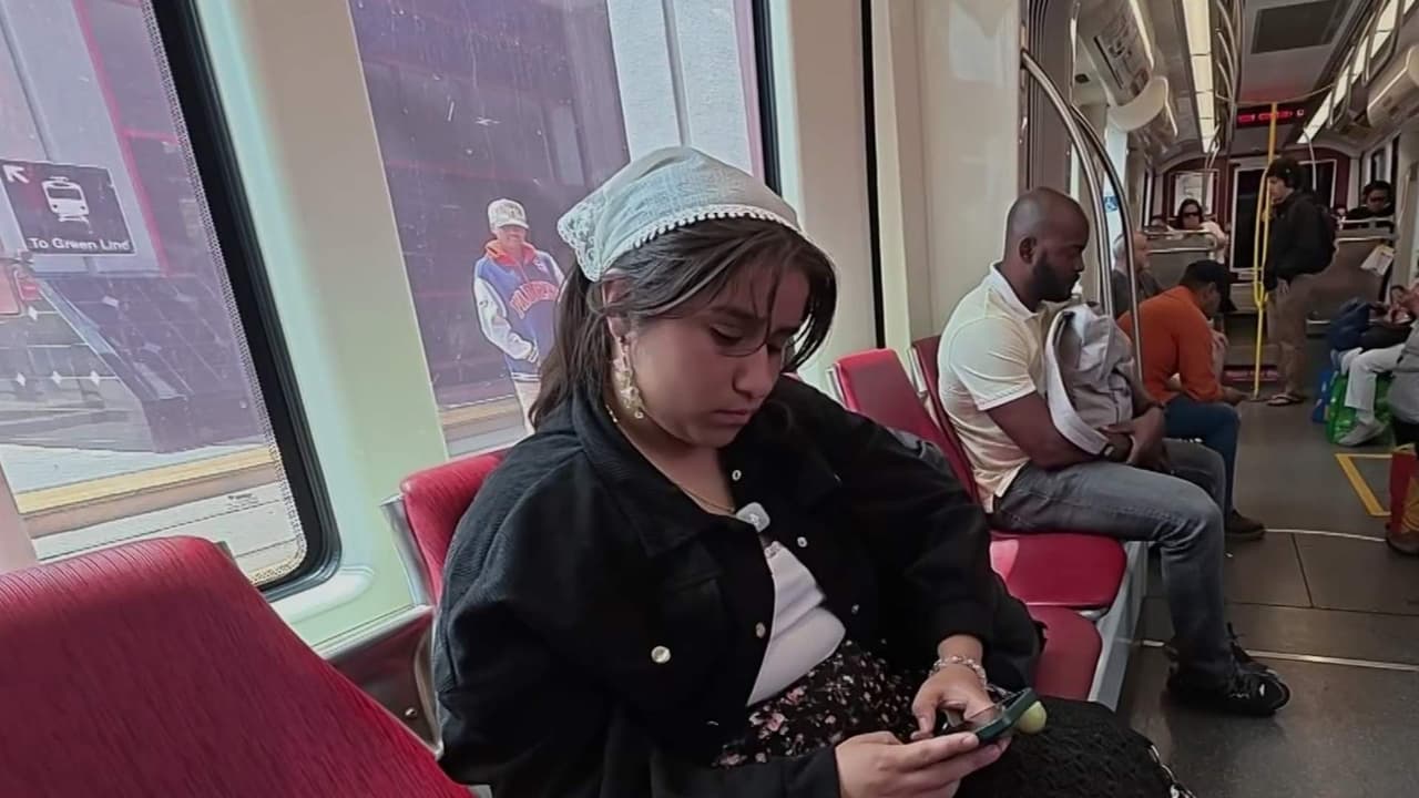 Inmigrante mexicano se autodeporta tras 30 años en EEUU y su hija viaja para visitarlo