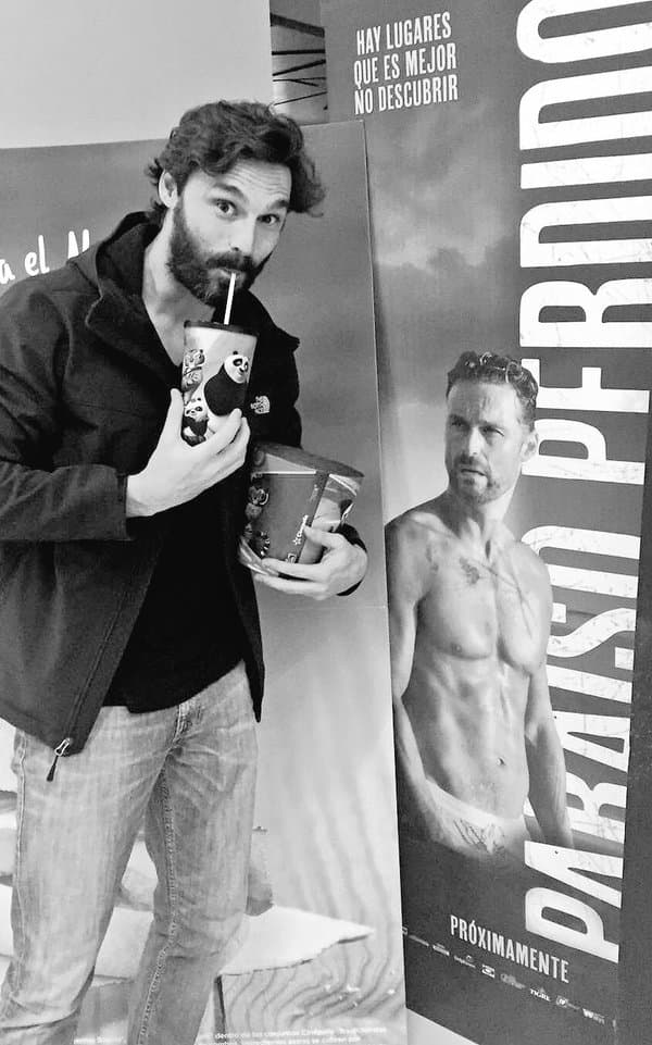 El español también ha brillado en el cine, siendo 'Paraíso’ perdido' uno de sus filmes más taquilleros de su carrera artística.