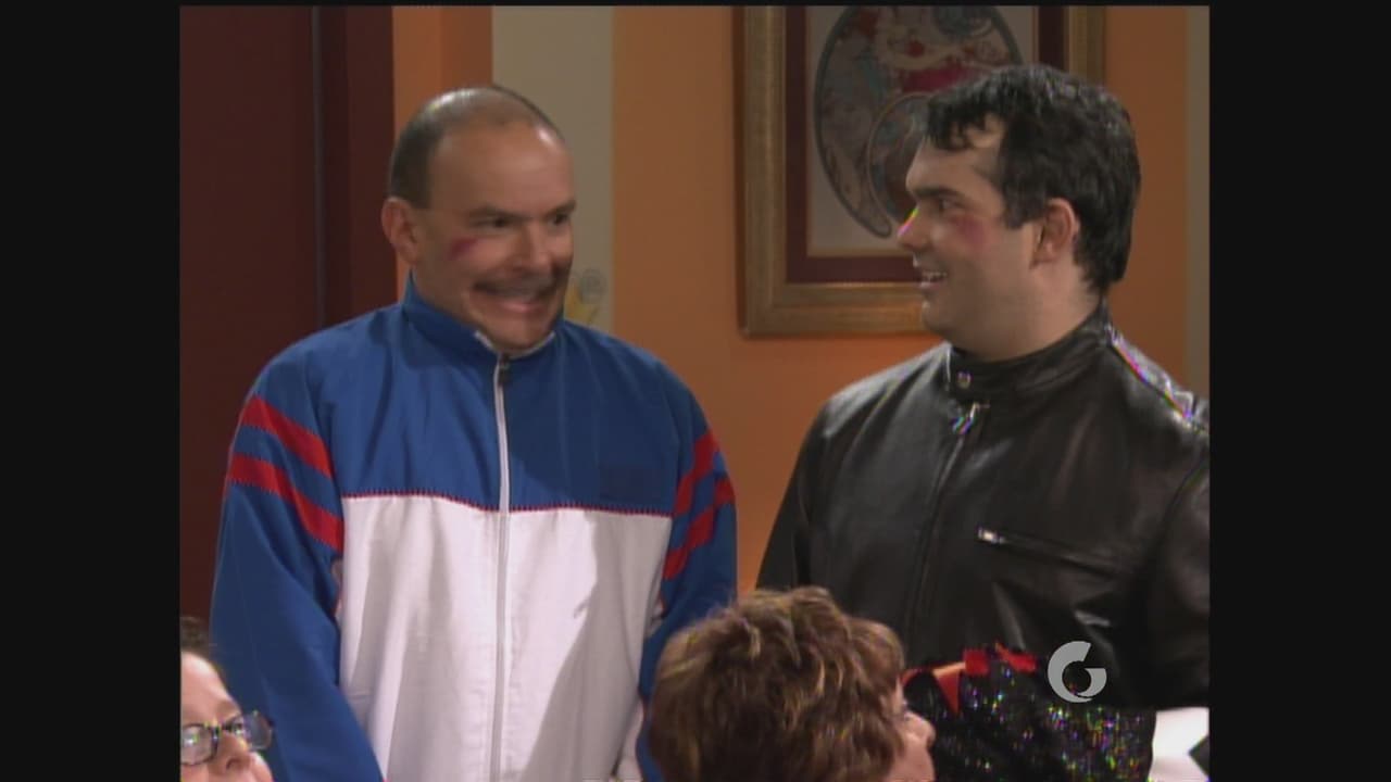 Roy es un hombre muy romántico, pero lo que tiene de romántico lo tiene de coqueto.