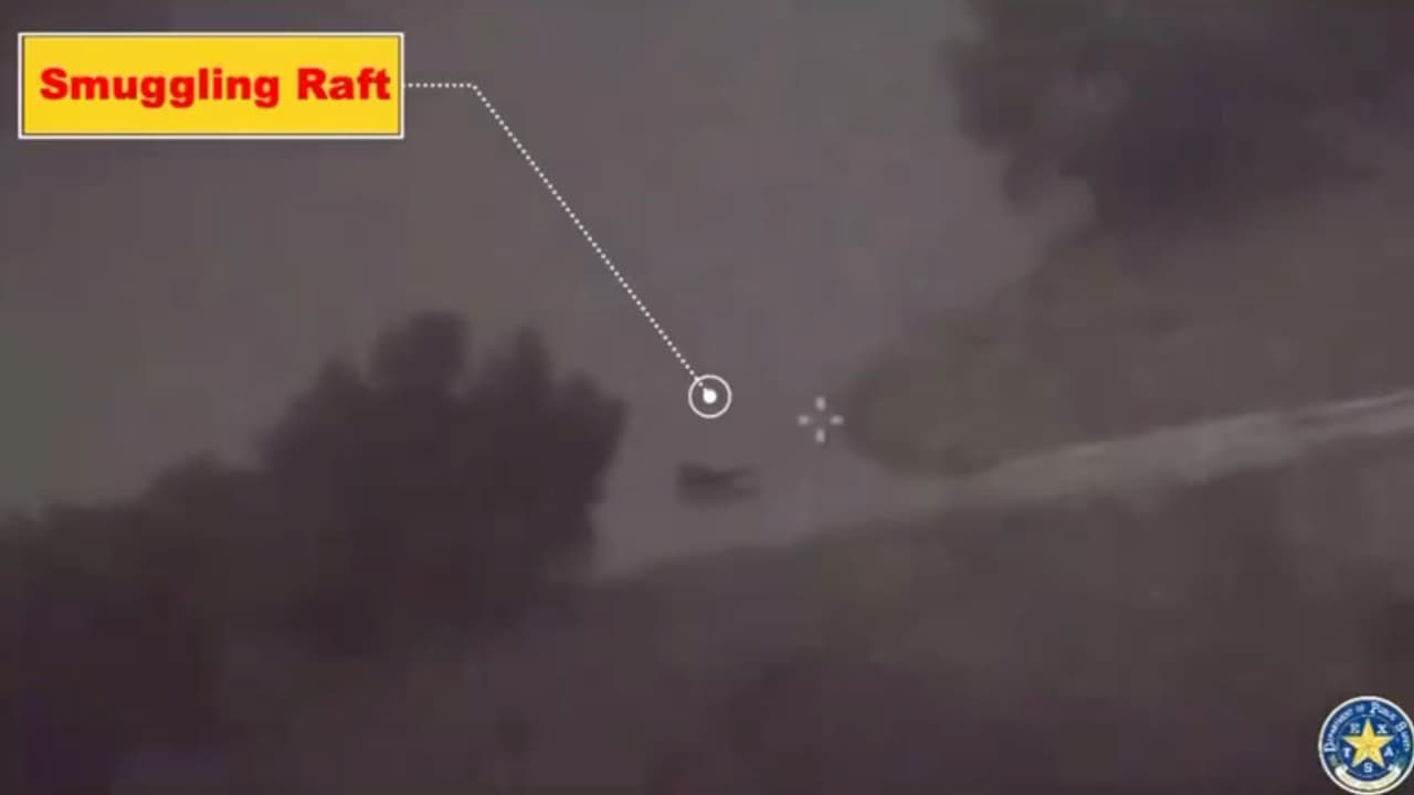 <b>La policía de Texas dijo que ya había visto al grupo de inmigrantes desde un dron</b>. Ellos estaban cruzando el Río Bravo en una lancha pequeña. Luego se bajaron y se fueron hacia la orilla, donde el sospechoso se supone los recogería.