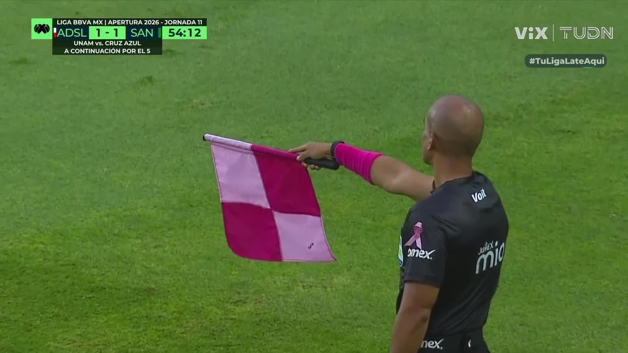 ¡El travesaño salva a Santos vs. San Luis y casi era golazo!