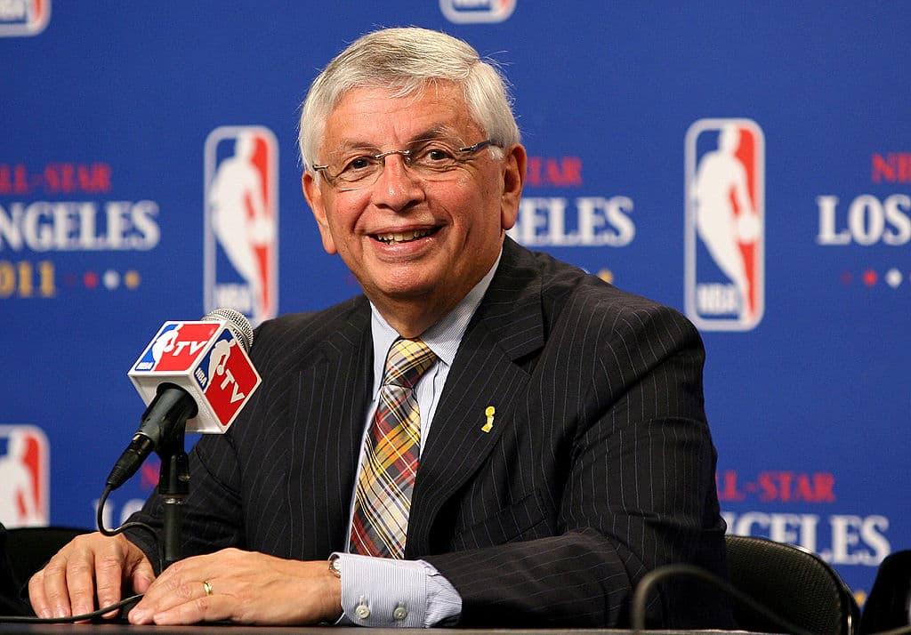 David Stern, imponente figura y excomisionado de la NBA, falleció el 1 de enero a los 77 años, después de sufrir un derrame cerebral.