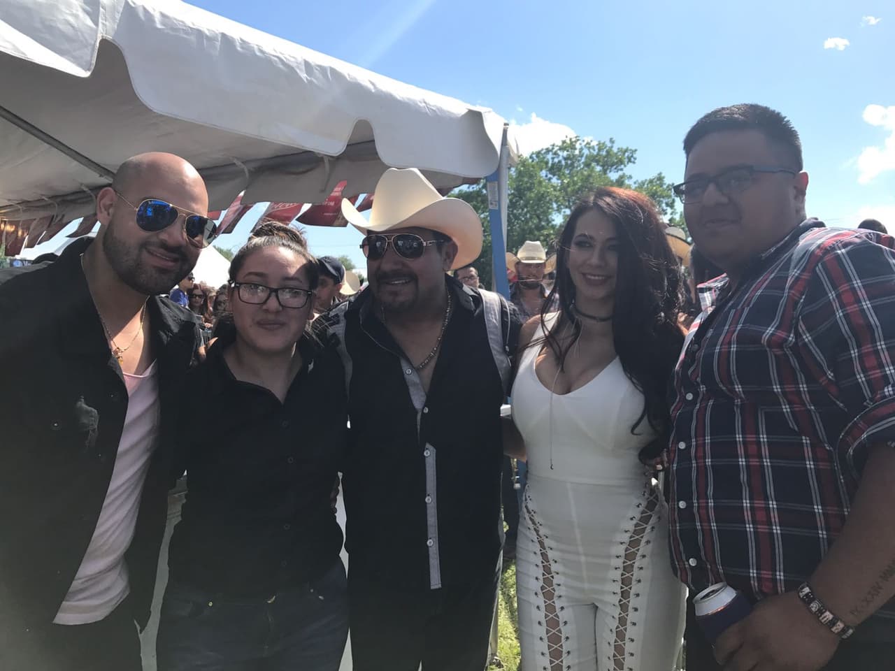 Para Raúl 'El Pelón', Carla Medrano y El Feo será muy difícil borrar de sus mentes lo vivido en la ciudad de los vientos después de este gran evento al lado de La Arrolladora Banda El Limón, Gerardo Ortiz, Calibre 50 y más.
