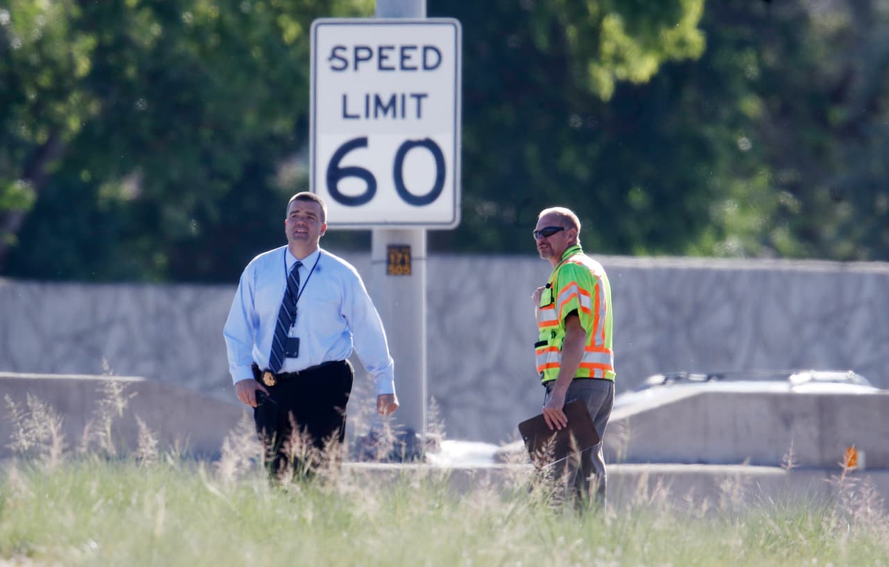 Los primeros datos indican que ocurrió una confrontación entre ambos, mientras viajaban hacia el sur por la Interestatal I-25.