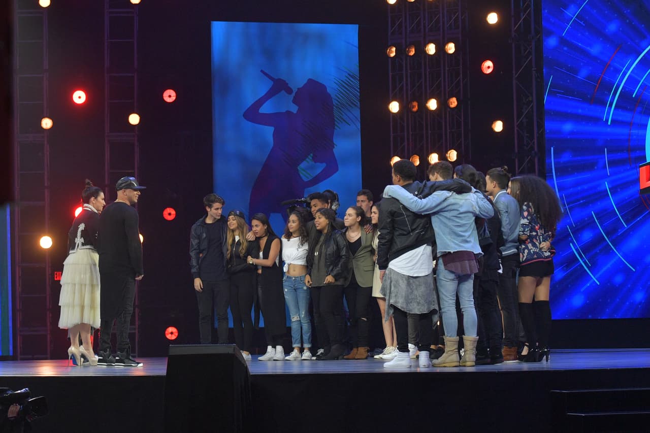 En la siguiente etapa, los jueces quisieron ver a los chicos trabajando en bandas mixtas.