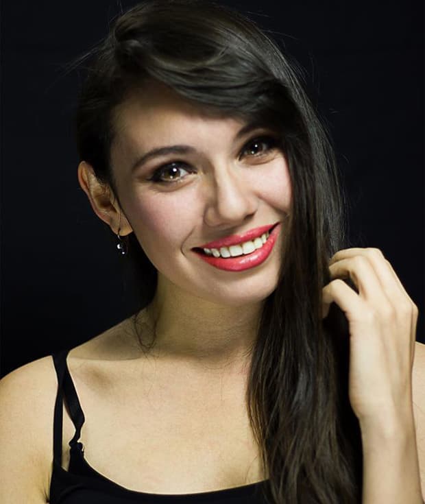 Ella falleció el 24 de abril del 2016 a causa de un accidente automovilístico, iba en una moto y no llevaba casco por lo que murió en el impacto. Lina tenía 24 años.