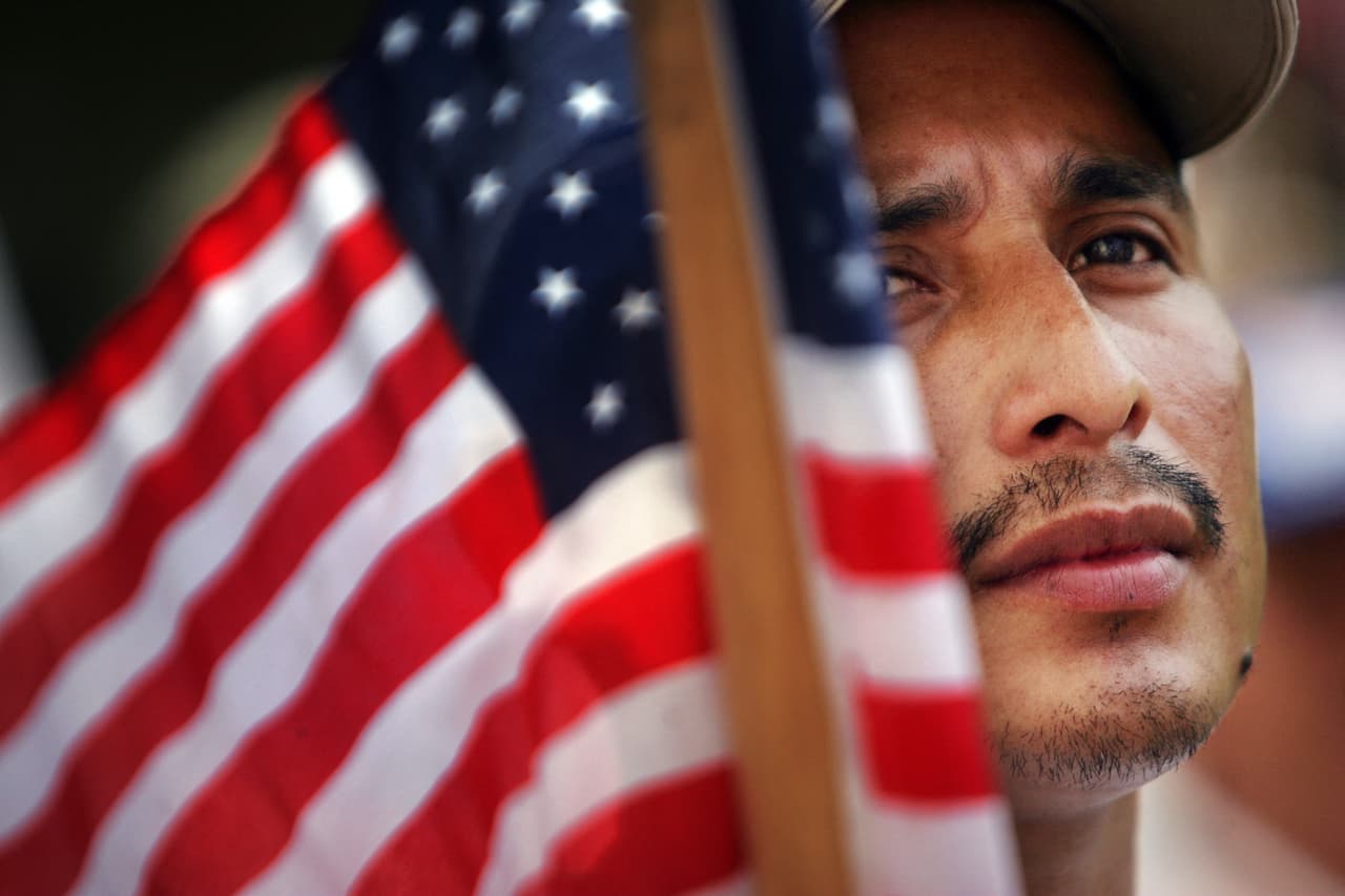 Guatemaltecos en EE.UU. protestan para que se respeten resultados electorales de ese país
