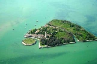 No a la privatización de la Isla de los Muertos