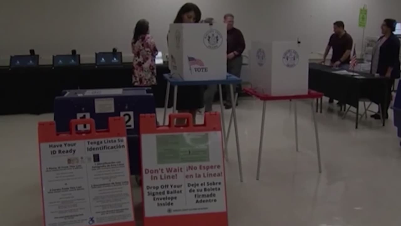 Elecciones primarias en Arizona definen la pelea por la Superintendencia de Educación