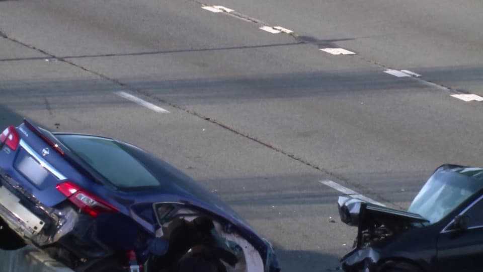 El impacto frontal de autos provocó la muerte de tres de las mujeres, la cuarta fue traslada a un hospital, donde posteriormente murió. 
<a href="https://www.univision.com/local/north-carolina-wuvc/santa-hernandez-bernardino-estefania-blanca-estela-castillo-gregoria-noyola-vigilia-hispanas-choque-frontal-winston-salem">Familiares y amigos de las hispanas realizaron una vigilia en Winston-Salem</a>.