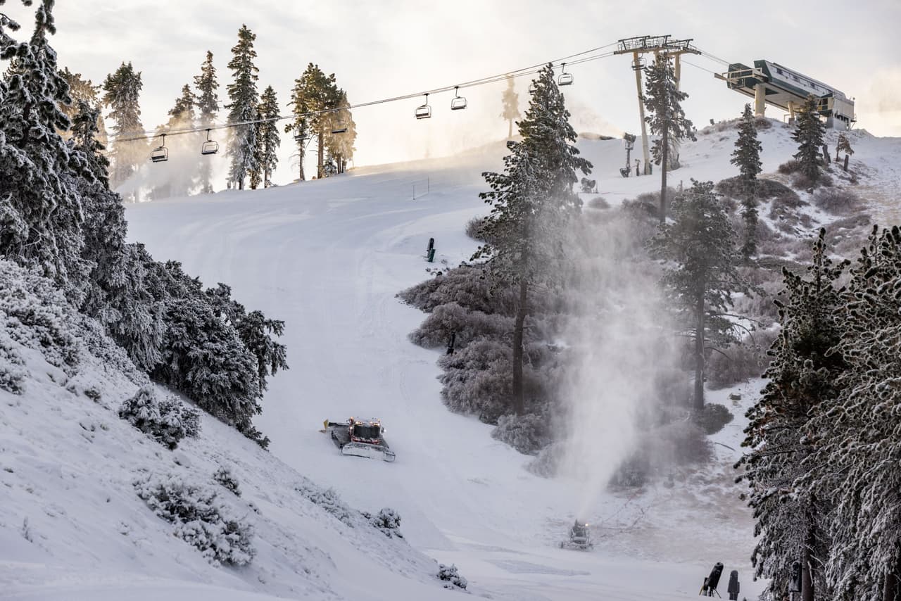 Si eres de los amantes de las montañas y quieres disfrutar de la nieve, a continuación te recomendamos nuestros destinos favoritos.